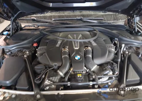 2018 BMW M550I xDrive из США, поврежденный, VIN WBAJB9C53JB049920